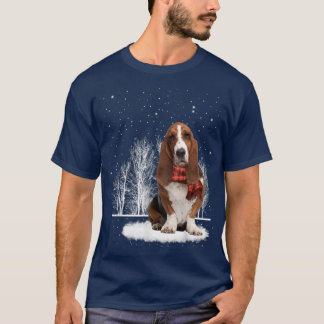 Basset Hound In The Snow Merry Christmas Winter Gi T-Shirt