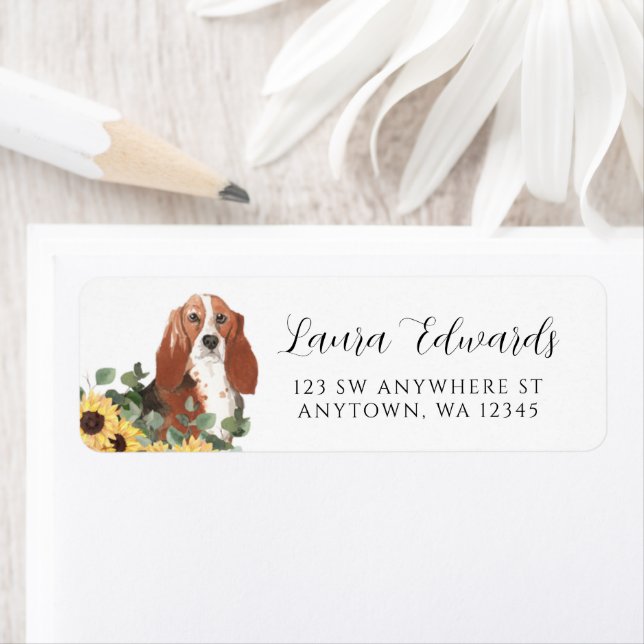 Basset Hound Sunflower Eucalyptus Adresse de retou (En situation)