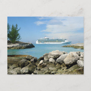 Bateau de croisière à CocoCay Carte postale person