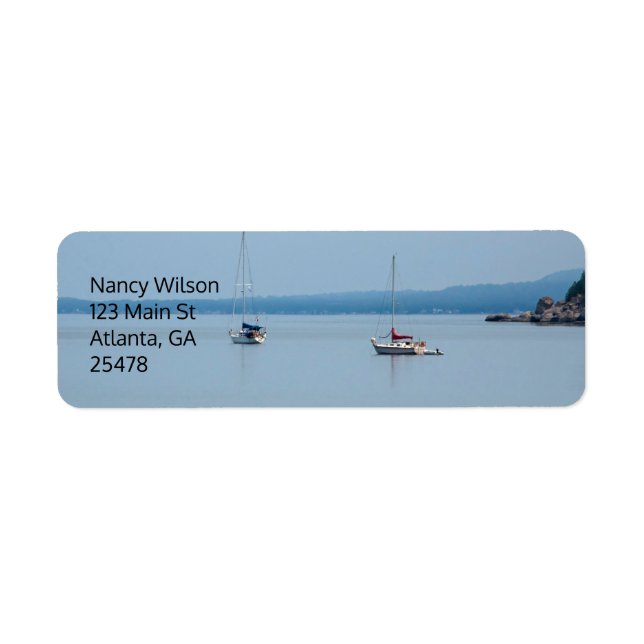 Bateaux à voile sur la rivière (Devant)