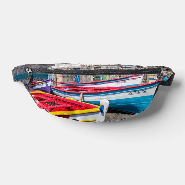 Bateaux de pêche colorés, Cap-Vert (Poser)