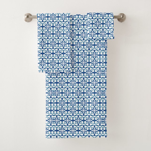 Bathroom towels featuring a blue geometric pattern (Creator Uploaded)