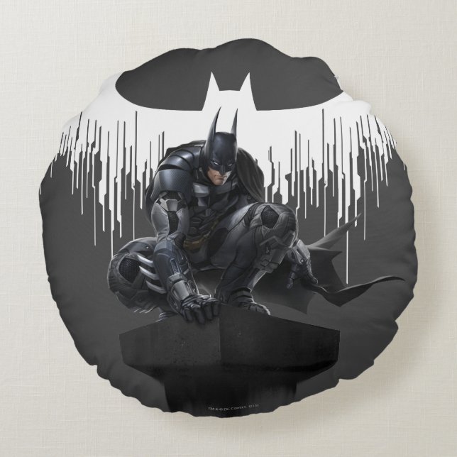 Batman Perched on a Pillar Round Pillow (Back)
