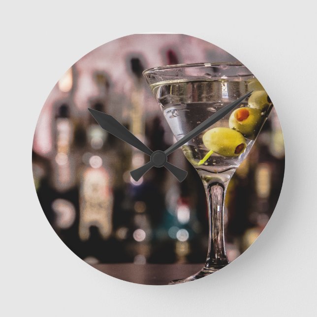 BATTERY OPERATED WALL CLOCK (Front)