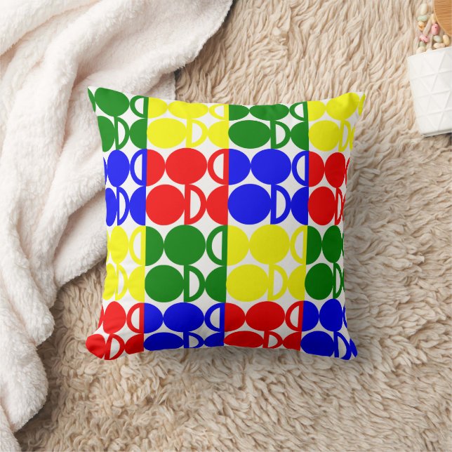 Bauhaus Circles  Throw Pillow (Blanket)