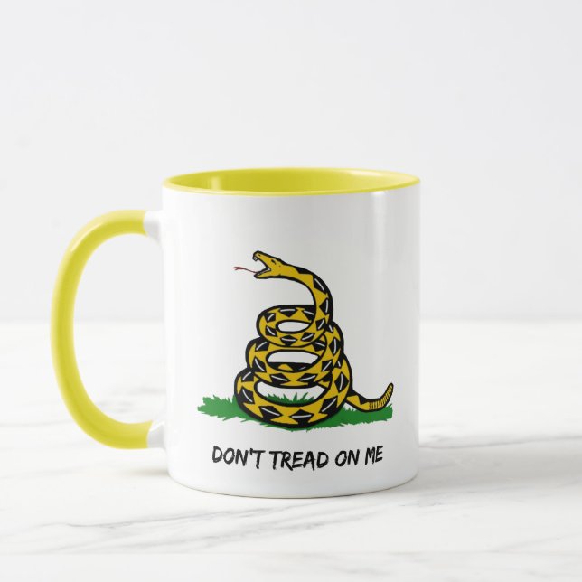 Be a true libertarian Don't walk on me Mug (Left)