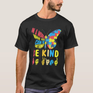 Be Kind Puzzle Sign Language Hand Talking Autism A T-Shirt