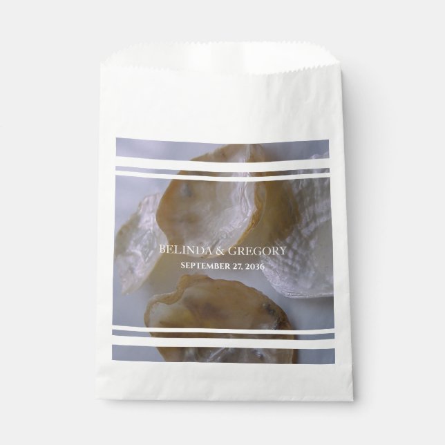 Beach Clams Wedding  Favour Bag (Front)