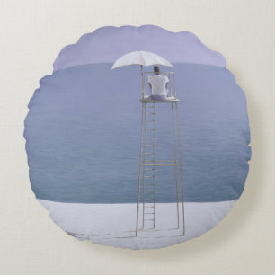 Beach guard 2004 round pillow