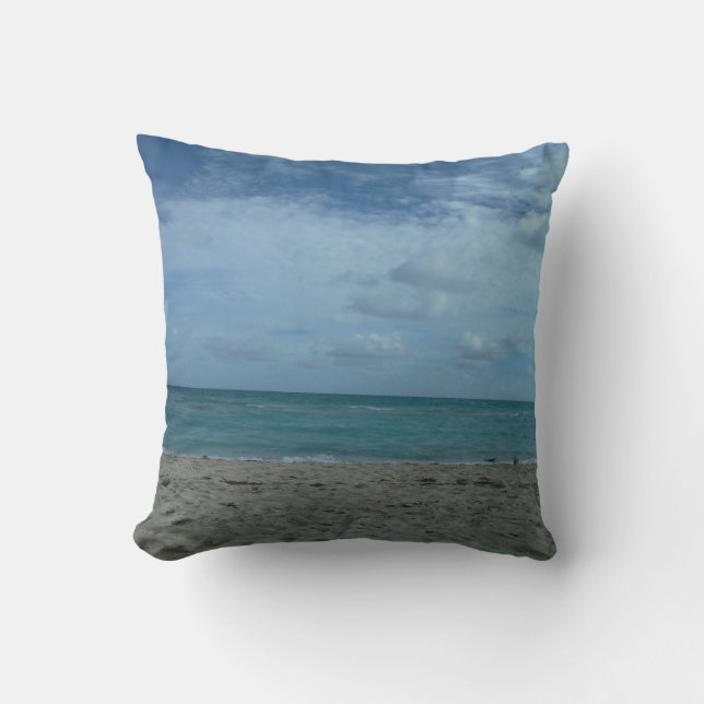 BEACH SCENE THROW PILLOW (Front)