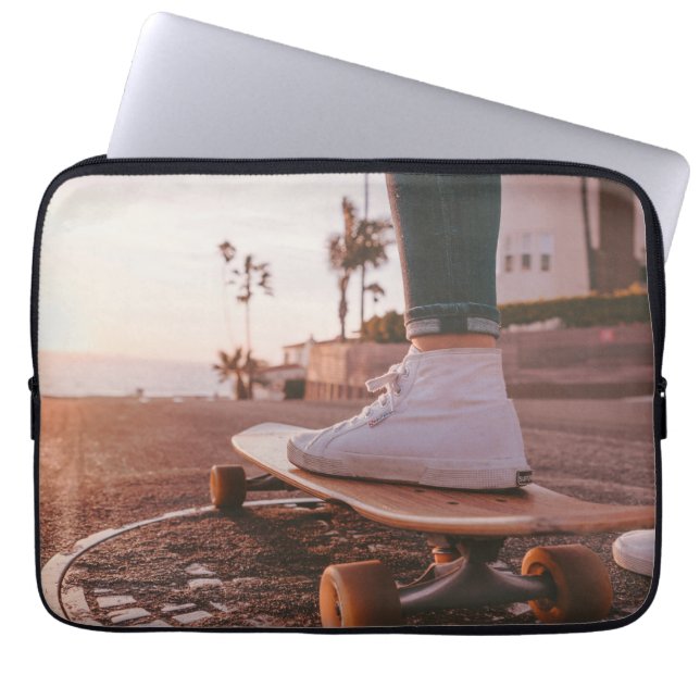 beach skating laptop sleeve (Front)