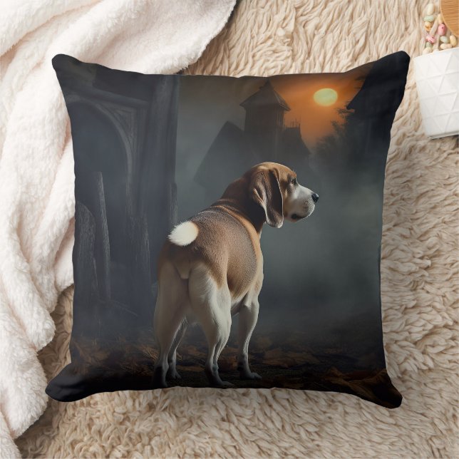 Beagle Halloween Scary  Throw Pillow (Blanket)