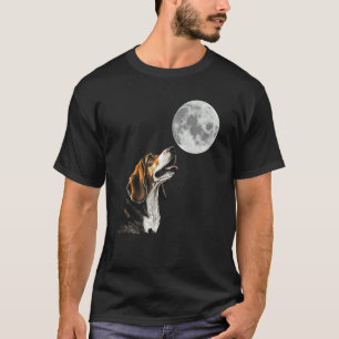 Beagle Howling at the Moon  Beagle Mom T-Shirt