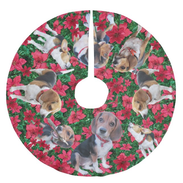 Beagles & Poinsettias Christmas Tree Skirt (Front)