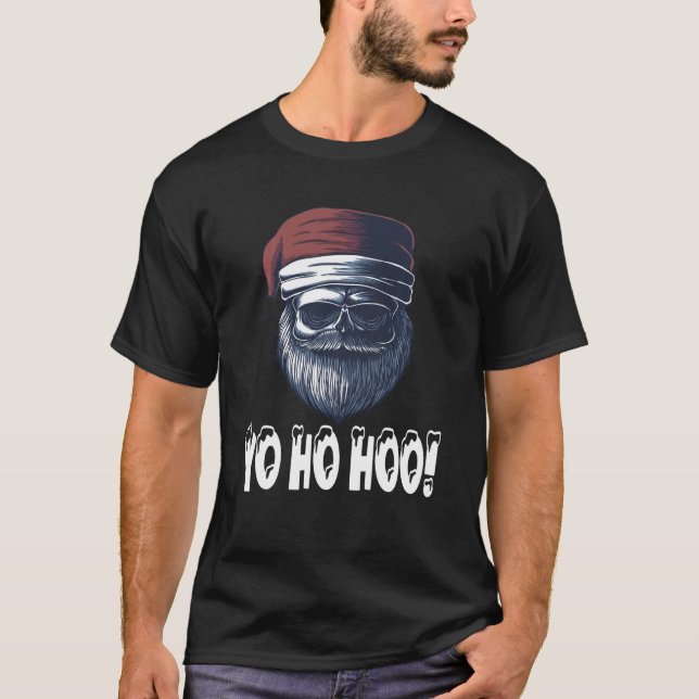 Beard Skull Red Santa Hat Pirate Christmas 2021 Pa T-Shirt (Front)