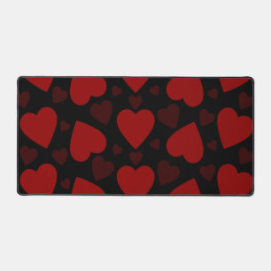 Beau coeur rouge motif sur noir