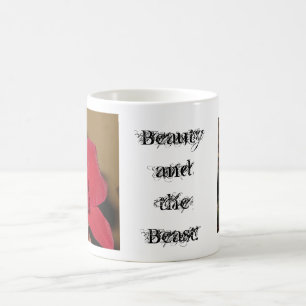 Beauté et la tasse Morphing d'orchidée de bête