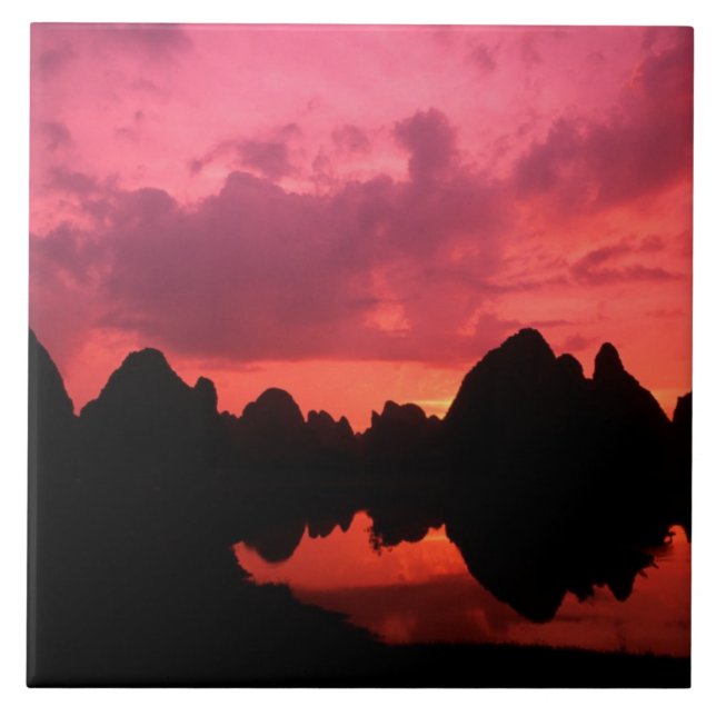 Beautiful colour at sunset of limestone mountains tile (Front)