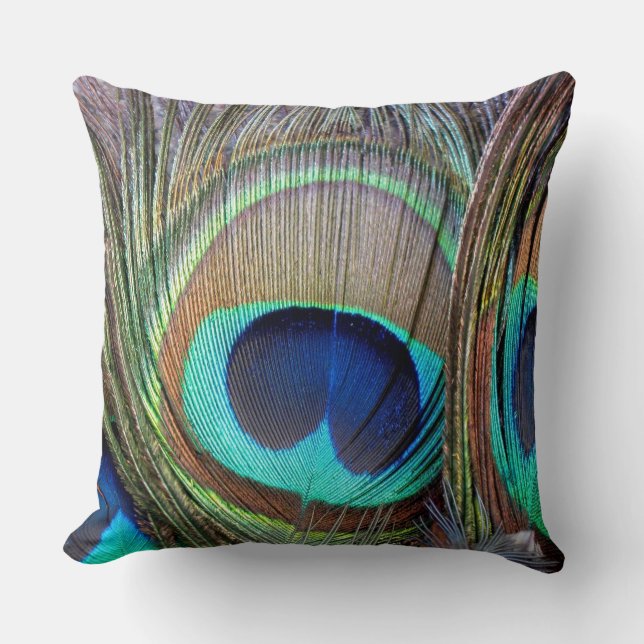 Beautiful colourful peacock feathers throw pillow (Front)