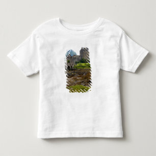 Beautiful Eileen Donan Castle in Western Dornie 2 Toddler T-shirt