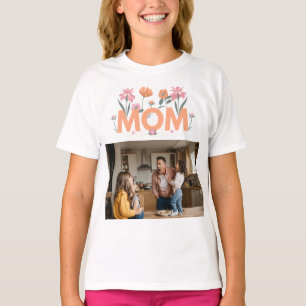 Beautiful family Mom T-Shirt