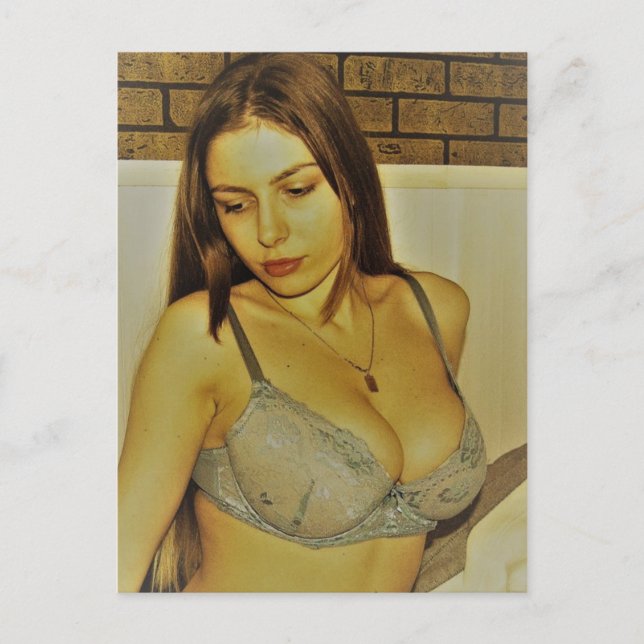 Beautiful Girl Vintage photo Postcard (Front)