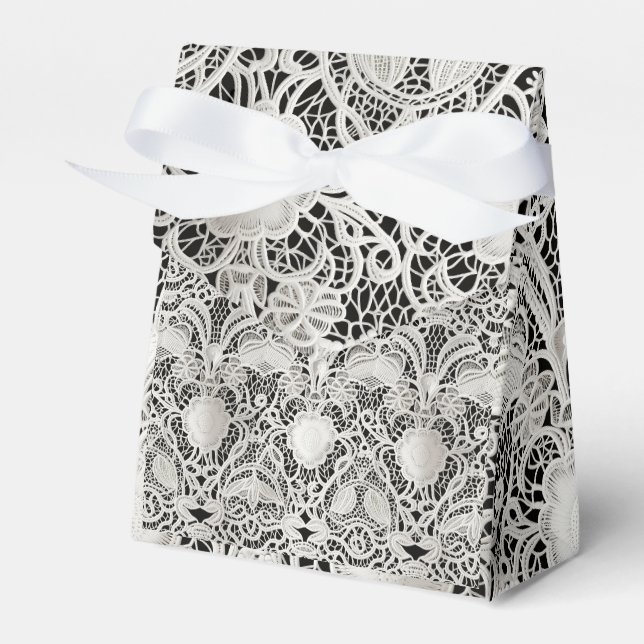 Beautiful Lace Look Favor Box (Front Side)
