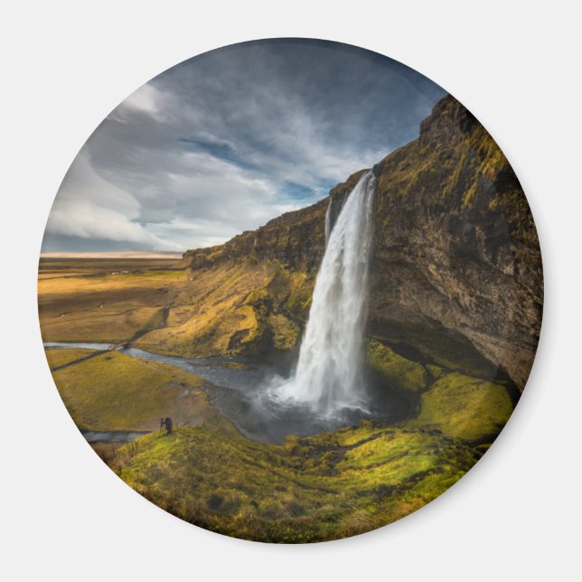Beautiful Landscape View of Seljalandsfoss Magnet (Front)