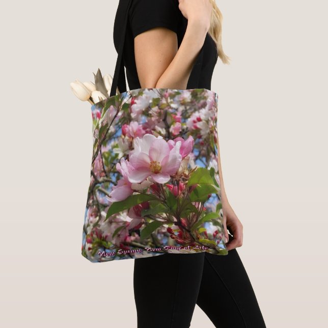 Beautiful new spring apple tree flowers tote bag (Close Up)