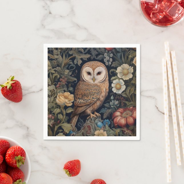 Beautiful owl in the garden art nouveau style napkin (Insitu)