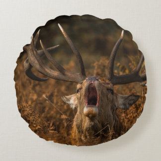 BEAUTIFUL REINDEER WILD ANIMALS ROUND PILLOW