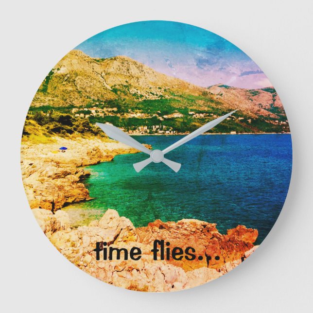 Beautiful round clock ' (Front)