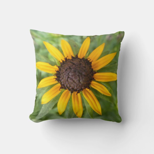 Beautiful Rudbeckia Flower Trend Throw pillow (Front)