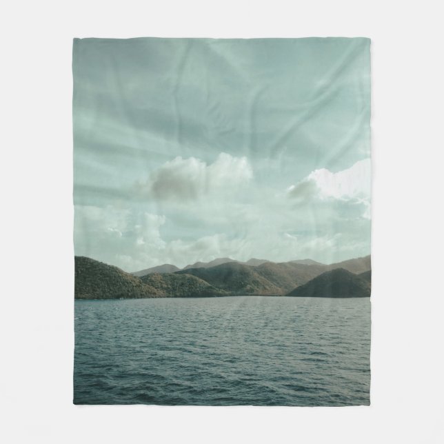 Beautiful Sea Life Fleece Blanket (Front)