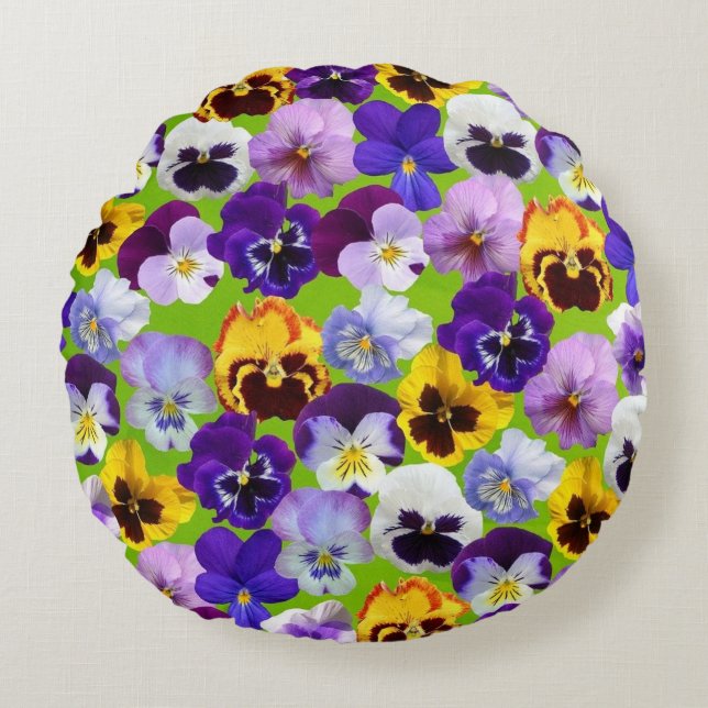 Beautiful Spring Pansies  Round Pillow (Front)