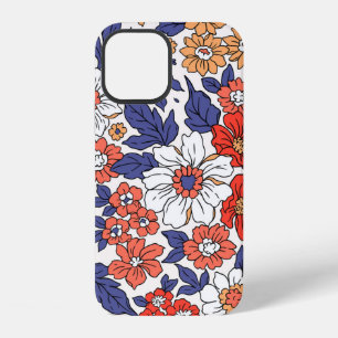 Beautiful vintage floral pattern in small realisti iPhone 12 case