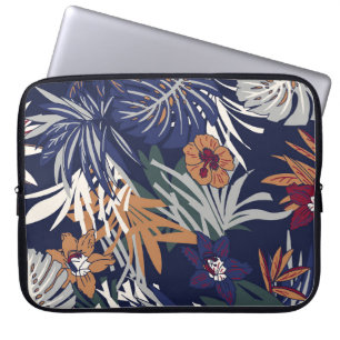 Beautiful vintage Floral pattern in the many kind Laptop Sleeve