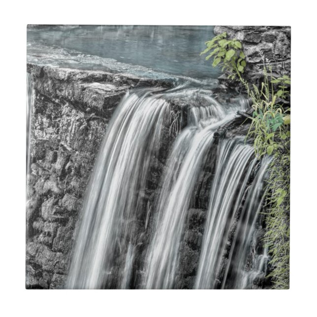 Beautiful waterfall scenery tile (Front)