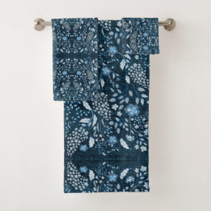 Beautiful Wildflower Pattern on Grassy Background Bath Towel Set