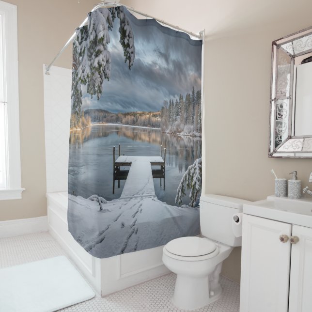 Beautiful winter lake scene (In Situ)