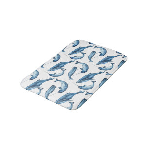 Beaux baleines bleues et tapis de bain de Narwhals