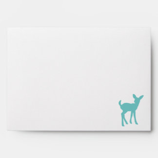 Bébé bleu cerf aux enveloppes bordées