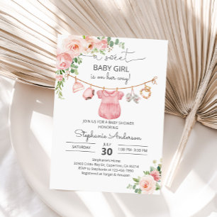 Bébé fille vêtements baby shower Invitation