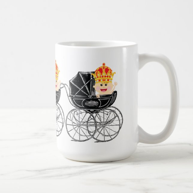 Bébé royal avec la tasse de thé de café de (Droite)