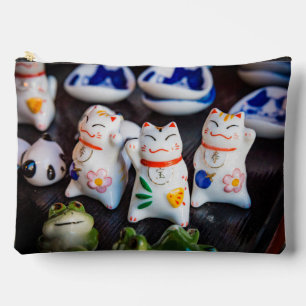 Beckoning cat figurines accessory pouch