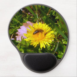 Bee and dandelion gel mouse pad