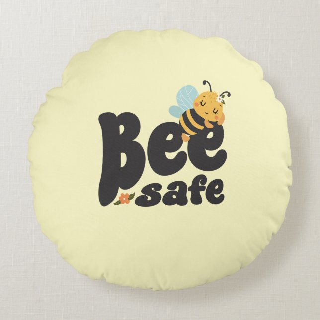 Bee safe Cute sleeping bee design Round Pillow (Front)