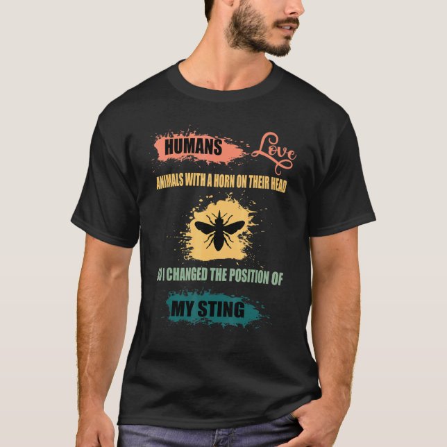 Beekeeping Bee Corn   Bee Apiologist Retro Beekeep T-Shirt (Front)