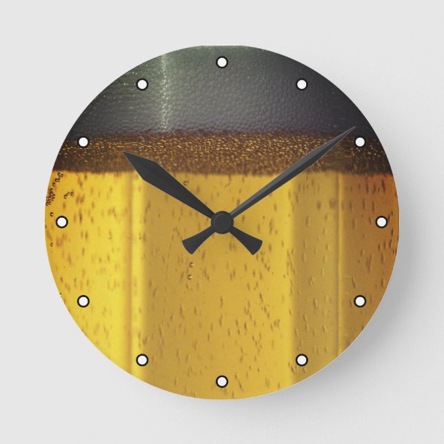 Beer Mug with Bubbles and Foam with Dots Round Clock (Front)