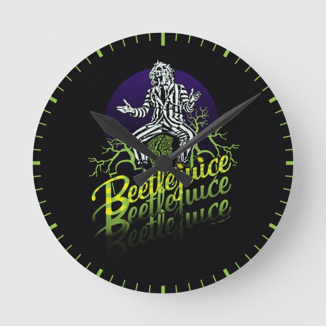 Beetlejuice | Sitting on a Tombstone Round Clock (Front)
